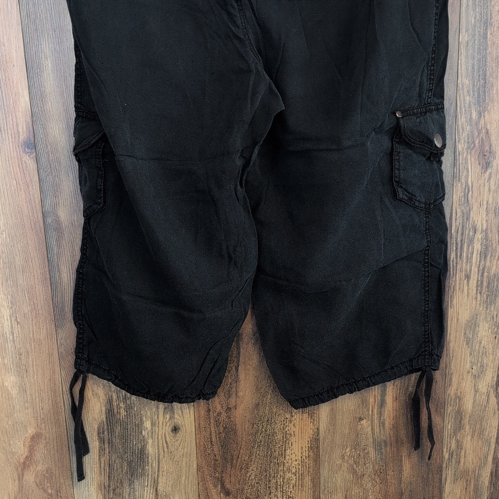 Lane Bryant Women's Black Capri Crop Chino Pants 18 C376 - Picture 5 of 7